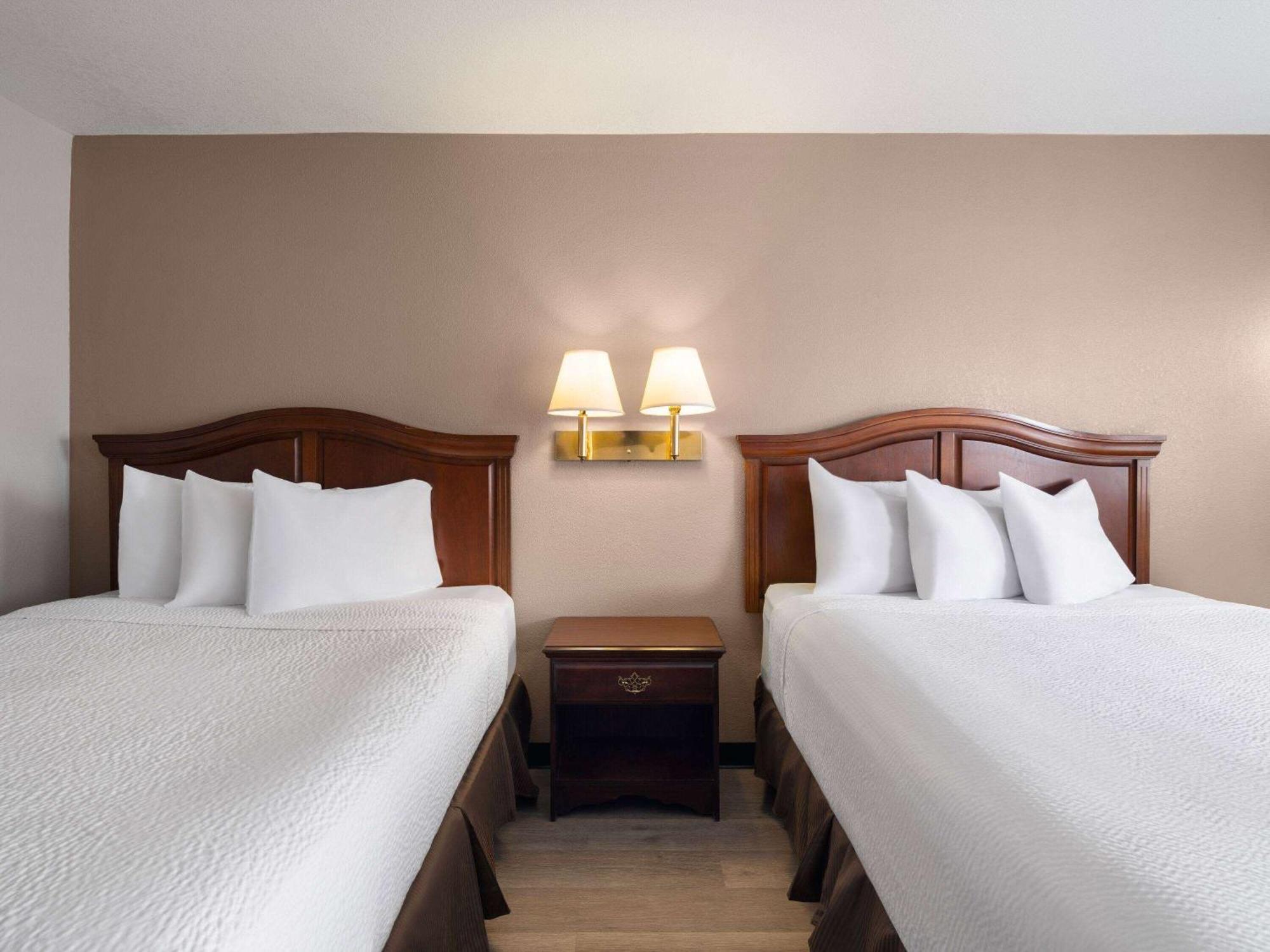 Travelodge By Wyndham Tucson Az Exterior photo